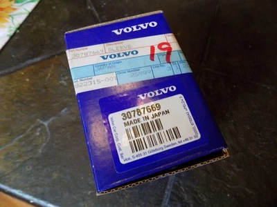 OEM Volvo 30787669 Automatic Transmission Angular Gear Sleeve  V70 XC70 XC90 AWD - Image 1 of 4