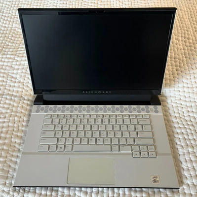 Alienware M15 laptop 15.6" 300Hz i7-10875H 32GB RAM 1TB SSD RTX 2070 Super Win10 - Image 1 of 4