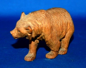 A 19th century Black Forest prowling bear figure, well carved, antique - Picture 1 of 6