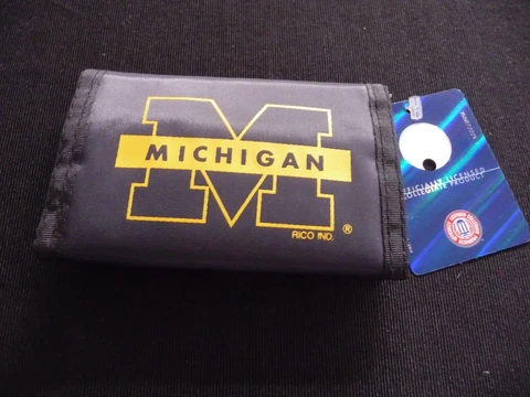 Michigan Wolverines Nylon Tri-Fold  Wallet Cover