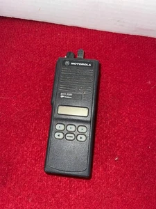 Motorola MTS2000 Portable Two-Way Radio H01UCF6PW1BN - Picture 1 of 3