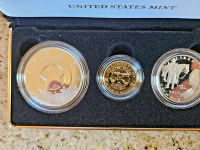 2015 US Marshal 225th Anniversary 3 coin, $5 gold, $1 silver proof set US MINT - Image 1 of 3