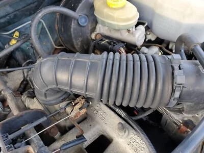 Air Cleaner JEEP GRAND CHEROKEE 93 94 95 96 97 98 - Image 1 of 4