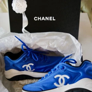 CHANEL SNEAKERS IN BLUE NYLON MIT CHANEL LOGO - Picture 1 of 7