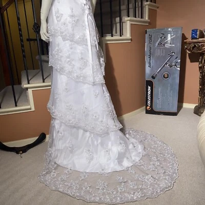 Vestido de novia Alfred Angelo bordado elegante S- PVP $1500 Foto 1 de 4