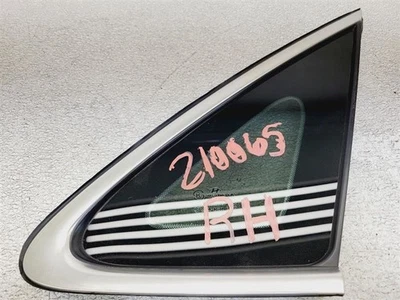 Cuarto de cristal derecho pasajero trasero Hyundai Genesis 2011-2016 sedán 878403N100 Foto 1 de 4