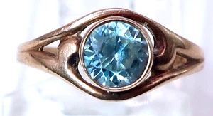 Vintage Designer Childs 10k Yellow Gold Blue Zircon Size 2 Band Ring .85 Gram - Picture 1 of 7