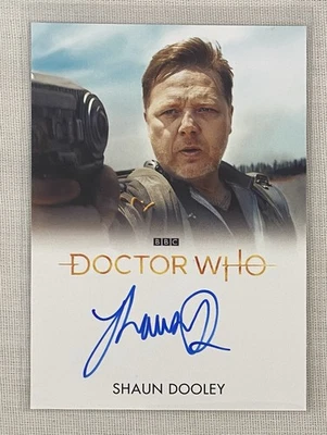 Autógrafo de Doctor Who Series 11 y 12 2022 Shaun Dooley como Epzo Foto 1 de 2