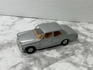 Corgi Mercedes Benz 240 D Silver Diecast Car Model Great Britain  - Picture 1 of 9