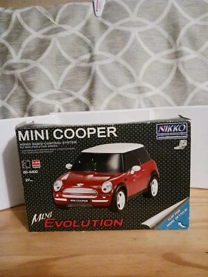 NIKKO MINI COOPER MINI EVOLUTION SERIES KIT 1:24 SCALE MODEL 60-4400 Radio Shack - Image 1 of 4