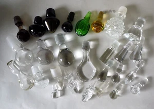 Konvolut Sammlung 27 Stöpsel Stopfen f. Karaffen Flacons Kristall Glas Pressglas - Bild 1 von 7