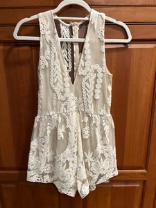 Caren Forbes Lace Embroidery Sleeveless Romper Ivory Womens Sz Small EUC - Picture 1 of 7