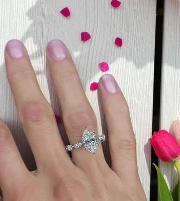 Anillo de diamantes marquesa de 5,00 quilates IGI cultivado en laboratorio oro blanco de 14 K certificado IGI Foto 1 de 4