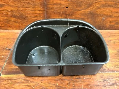 Saturn S- Series : 1996, 1997, 1998, 1999, Console Cup Holder, # 21041753 - Image 1 of 4