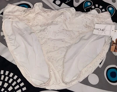 Novo com etiquetas Be Creative ilhós maiô com babados biquíni parte inferior 14 branco (B3) - Imagem 1 de 2