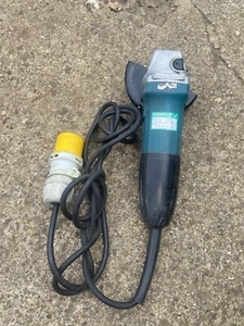 Makita GA4530 4 1/2 Winkelschleifer 110 V inklusive neuem Scheibenlösewerkzeug - Bild 1 von 2