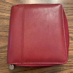 365 by Franklin Covey Red Leather Zip Around Calculator&Card Case - Picture 1 of 8