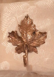 Gold OAK LEAF Decorative Wall Hook * Andrea by Sadek - Picture 1 of 5