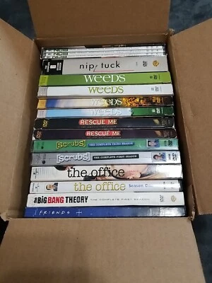 TV Shows LOT on DVD's *14 television series season bulk * Weeds Scrubs Office Foto 1 de 4