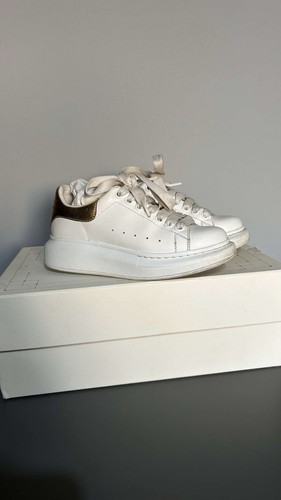 ALEXANDER MCQUEEN Mc Queens oro e bianco taglia 3 con scatola