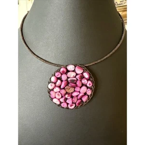 Handarbeit Perlen gehäkelt braun mit rosa Stein Anhänger Halsband Boho Style - Bild 1 von 4