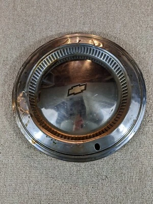 1975 chevrolet Impala Chevelle Hubcap 15 Inch Foto 1 de 4