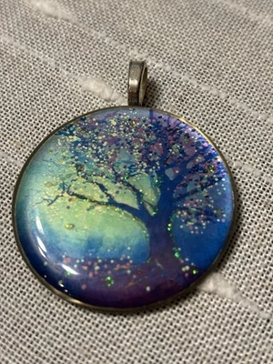 КРАСИВАЯ энергетическая подвеска в виде светлячка ручной работы для медитации Enchanted Forest - Изображение 1 из 4