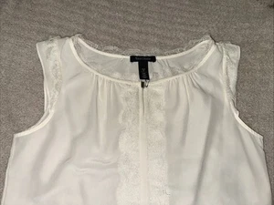 TOP IN SETA AVORIO WHITE HOUSE BLACK MARKET TAGLIA M NUOVO SENZA ETICHETTE - Foto 1 di 5