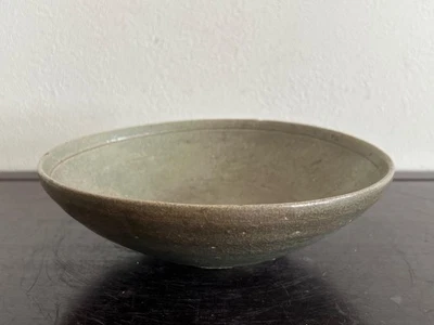 Cuenco Celadon Dinastía Goryeo Coreana / L 17,6 [cm] Foto 1 de 4