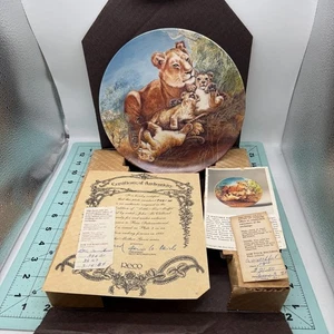 1981 A Watchful Eye Signs Of Love Knowles Lion & Cubs Sammlerteller - Bild 1 von 6