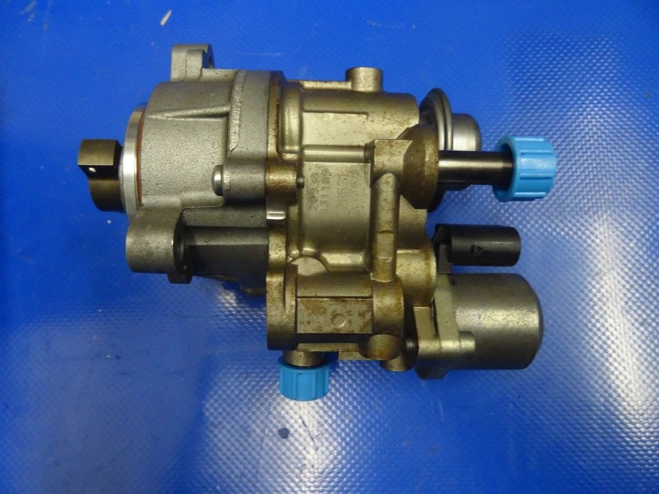 Bomba de combustible original BMW E82 E88 E90-93 E60/61 F10/11 N53/54/55 13517616170 - Imagen 1 de 1