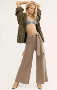 NEW FREE PEOPLE FAROE ISLAND RIBBED CARGO PANTS SIZE SMALL Z180-1 - Picture 1 of 3