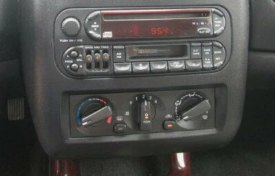 Chrysler Sebring, Dodge Stratus Coupe: 2001, 2002, control manual de aire acondicionado y calefacción Foto 1 de 4