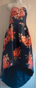 Abito nuovo con etichette Chi Chi London alto basso occasione blu floreale multi 12 - Foto 1 di 7