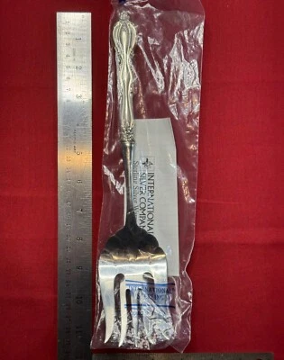 Большая сервировочная вилка (HH) НЕРАСПЕЧАТАННАЯ Grande Regency международная чистота - Изображение 1 из 2