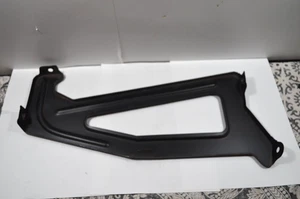 Chevrolet Camaro Z/28 RS SS 1969 NORS GM capó pestillo rejilla soporte - Imagen 1 de 7