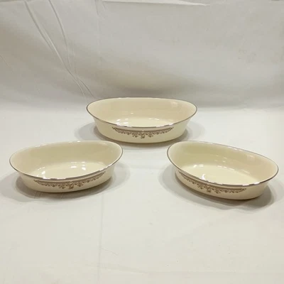 Juego de 3 cuencos para servir Lenox punta de encaje crema ovalados adorno dorado elegancia floral Foto 1 de 4