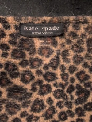 Cartera cuadrada peluda con estampado de leopardo Kate Spade Y2K de colección Foto 1 de 2