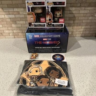 Caja misteriosa Marvel Collector Corps abierta. Ganso Capitana Marvel con gatitos g4 Foto 1 de 4