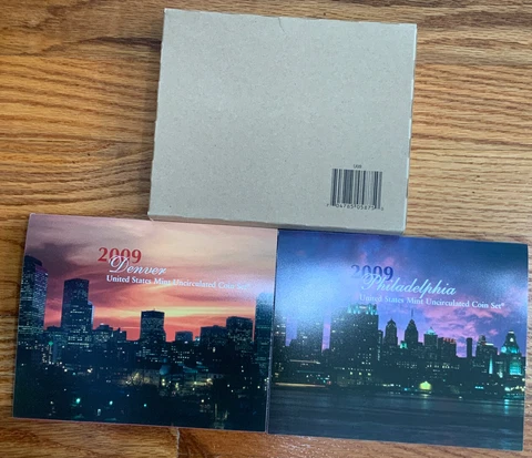 2009 U.S. Mint Set Uncirculated Original Government Packaging OGP Collectible Cover