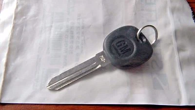 Llave transpondedor Cadillac CTS en blanco 2003-2007 PK3+ logotipo GM - agujero pequeño Foto 1 de 3