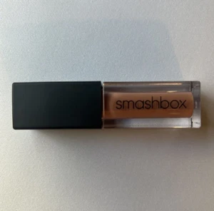 Always On Matte Liquid Lipstick by SMASHBOX (0.13 oz.) - Stepping Out - Picture 1 of 2