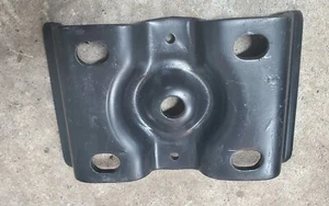 Rear Spring U Bolt Plate 1999 - 2010 Ford Super Duty 3C34-5798-AA - Picture 1 of 3