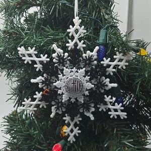 Make America Great Again Ornamento Copo de Nieve Sombrero Rojo MAGA Vacaciones Navidad ÚNICO EN SU CLASE - Imagen 1 de 2