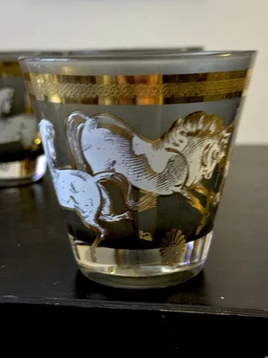 Taza de cristal china caballo vintage acento dorado  Foto 1 de 4