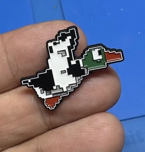 Pin esmaltado Duck Hunt Nintendo Entertainment System retro años 80 NES videojuegos sombrero - Imagen 1 de 2