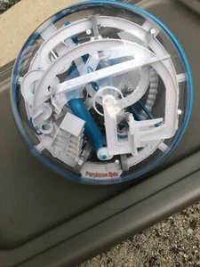 Puzzle Ball Perplexus Epic Interactive Puzzle Spin Master Games Sphere Maze - Picture 1 of 2