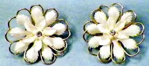 Vintage Earrings White Plastic Flowers Silver Rhinestones Goldtone Filagree Clip - Picture 1 of 3