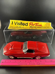 Classic Corvette Stingray Die Cast 10 Inch Custom Made ERTL 0285530 Screw Stand - Picture 1 of 16