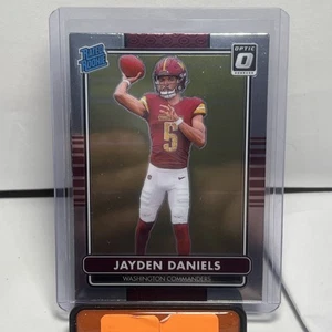 Tarjeta de novato Optic Jayden Daniels 2024 clasificación retro - Imagen 1 de 2